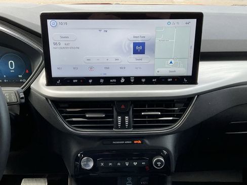 Used 2023 Ford Escape Platinum image 14