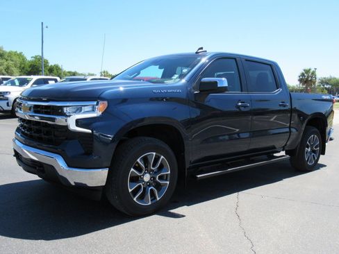 Certified 2023 Chevrolet Silverado 1500 LT AWD/4WD image 1