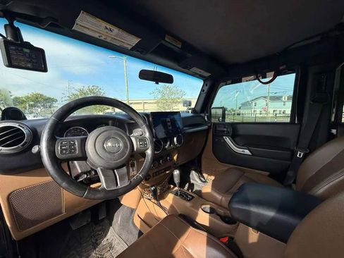 Used 2012 Jeep Wrangler Unlimited Sahara w/ Dual Top Group image 13