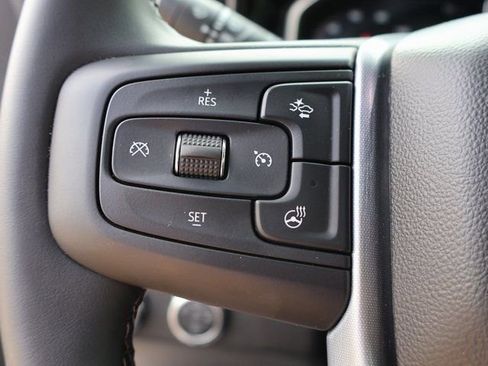 Used 2025 GMC Sierra 2500 SLT AWD/4WD image 40