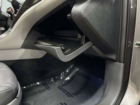 Used 2020 Toyota Camry XLE FWD image 65
