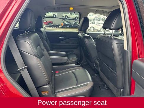 Used 2023 Nissan Pathfinder SL w/ SL Premium Package image 15