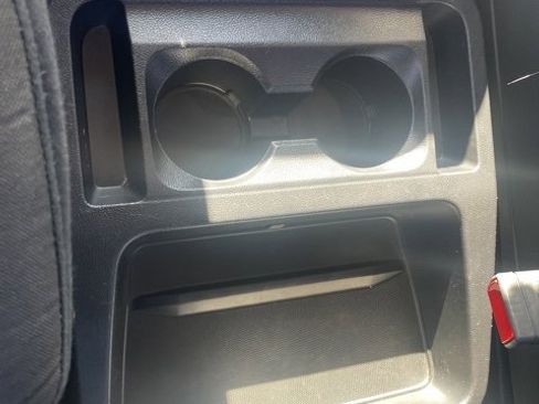 Used 2020 Ford Explorer XLT w/ Comfort Package image 23