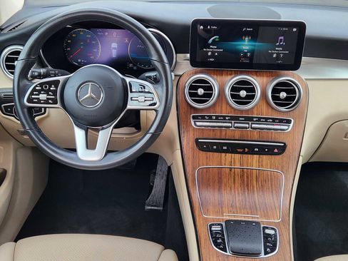 Used 2022 Mercedes-Benz GLC 300 GLC 300 image 26