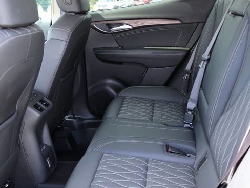 Used 2023 Buick Envision Avenir AWD/4WD image 17