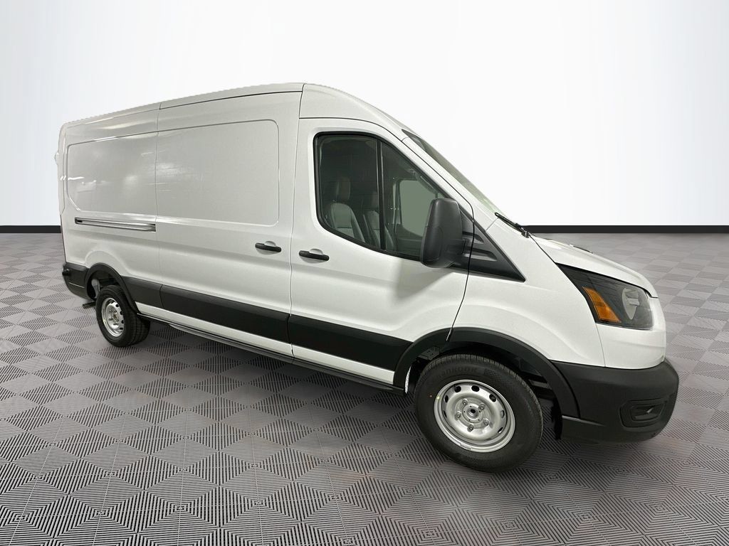 New 2027 Ford Transit 250 148 Medium Roof w/ Load Area Protection Package RWD image 4
