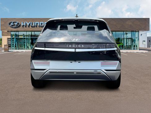 New 2024 Hyundai Ioniq 5 Limited image 6