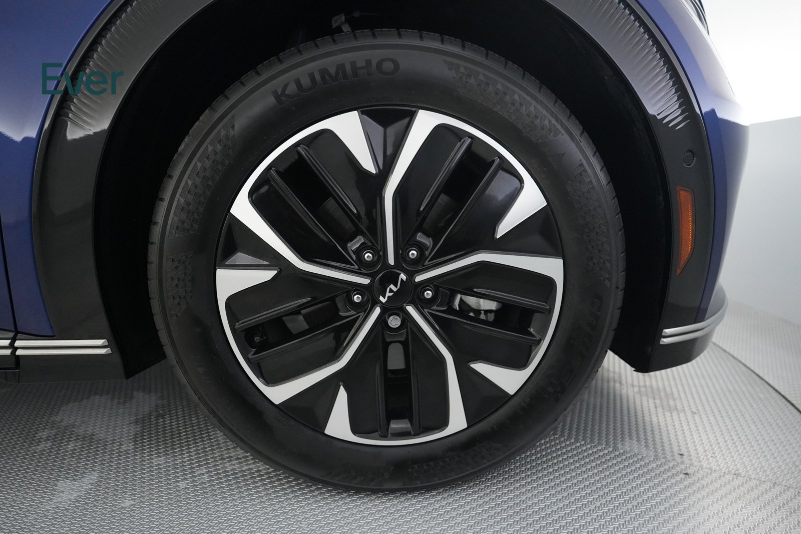 Used 2024 Kia EV6 Wind w/ Wind Technology Package RWD image 20