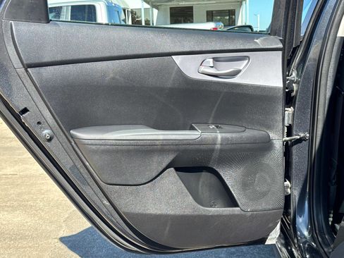 Used 2024 Kia Forte LXS image 11