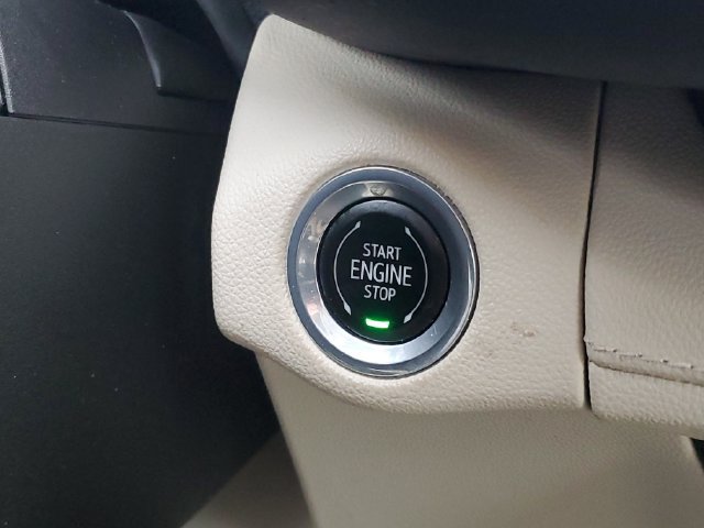 Certified 2021 Buick Envision Essence AWD/4WD image 24