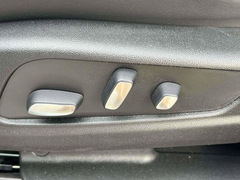 Used 2020 Cadillac XT6 Premium Luxury image 13