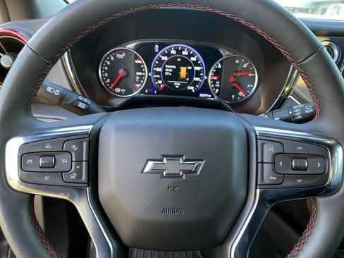 Used 2023 Chevrolet Blazer RS w/ Enhanced Convenience Package image 18