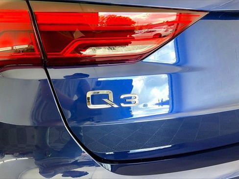 New 2025 Audi Q3 2.0T Premium image 13
