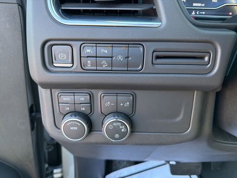 Certified 2023 Chevrolet Tahoe Premier AWD/4WD image 24