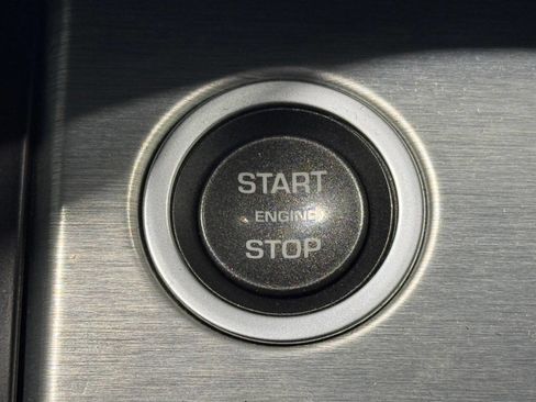 Used 2012 Land Rover Range Rover Evoque Pure Plus image 26