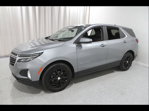 Certified 2024 Chevrolet Equinox LT FWD image 3