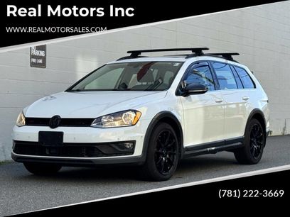 Used 2017 Volkswagen Golf Alltrack SE