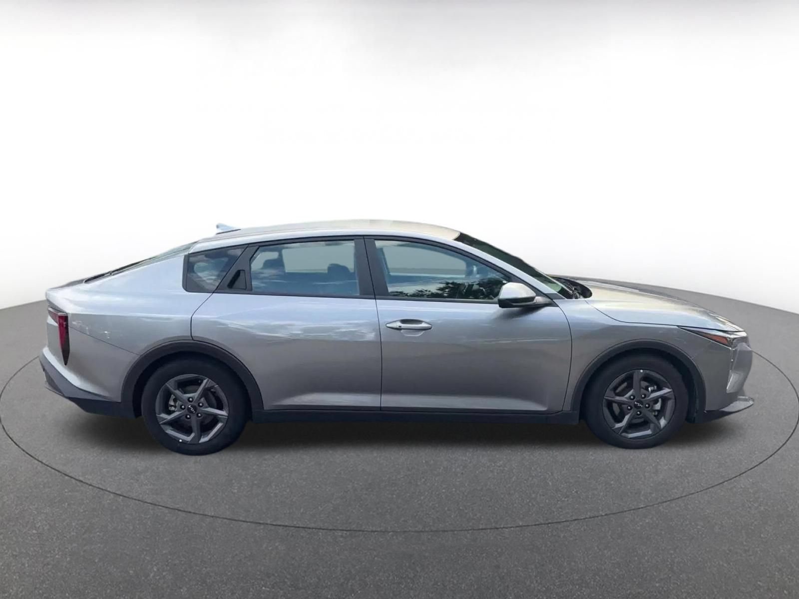 Used 2025 Kia K4 FWD image 15