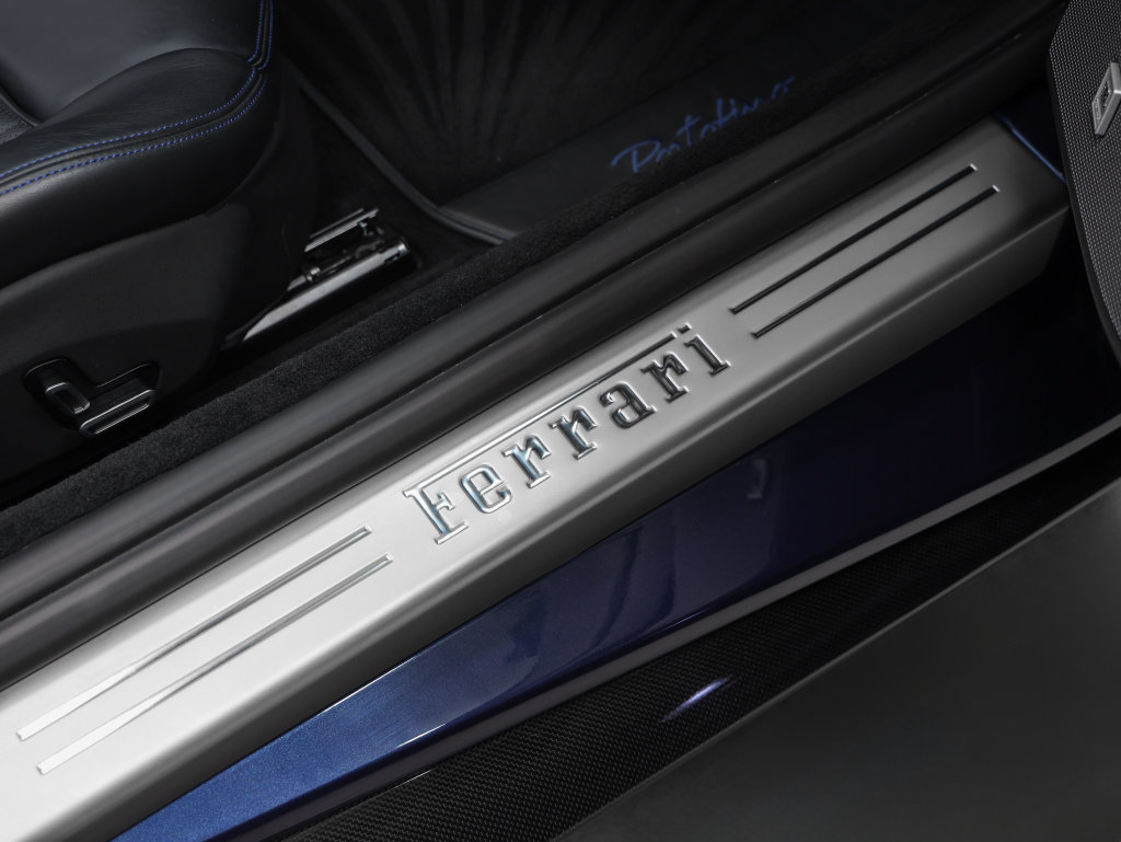 Certified 2019 Ferrari Portofino RWD image 20
