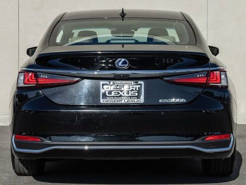 Used 2020 Lexus ES 300h 300h image 4