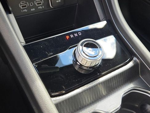 New 2025 Jeep Grand Cherokee L Laredo w/ Trailer Tow Package image 28