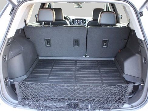 Used 2024 GMC Terrain AT4 image 22