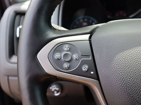 Used 2019 Chevrolet Colorado Z71 AWD/4WD image 15