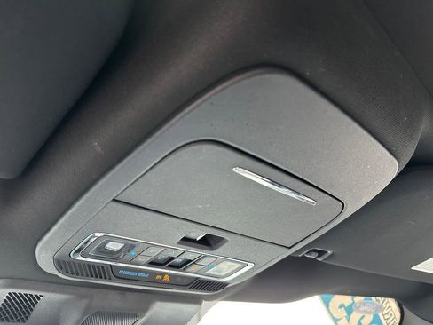 Used 2023 Ford F150 Lightning Platinum image 23