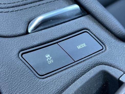 Used 2026 Cadillac XT5 Luxury FWD image 29