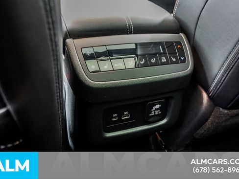 Used 2025 Nissan Pathfinder Platinum w/ Cargo Package AWD/4WD image 23