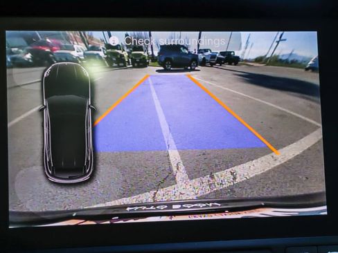 Used 2017 Porsche Macan image 24