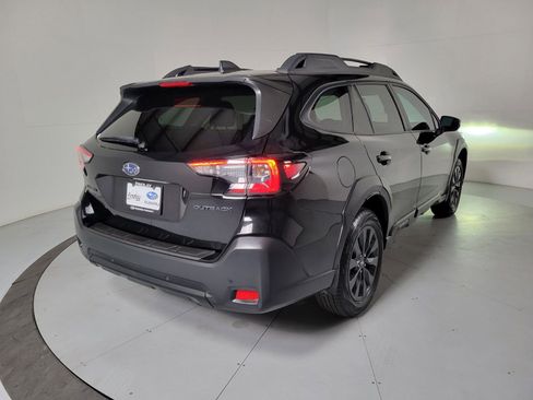 Certified 2025 Subaru Outback Onyx Edition image 4