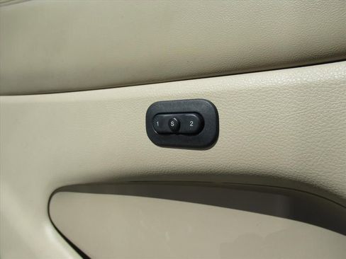 Used 2019 Jeep Grand Cherokee Limited image 29