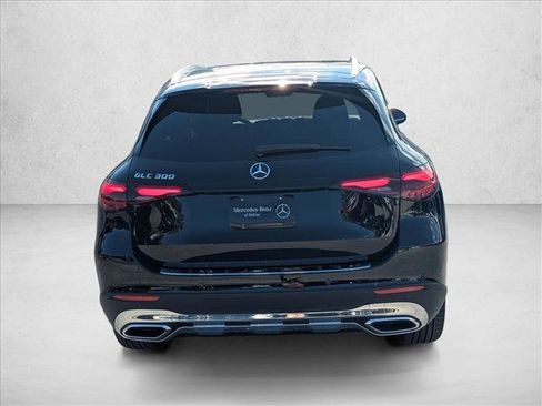 Used 2026 Mercedes-Benz GLC 300 image 7