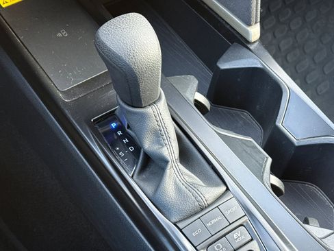 Used 2025 Toyota Camry LE image 25