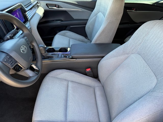 Used 2025 Toyota Camry LE FWD image 11
