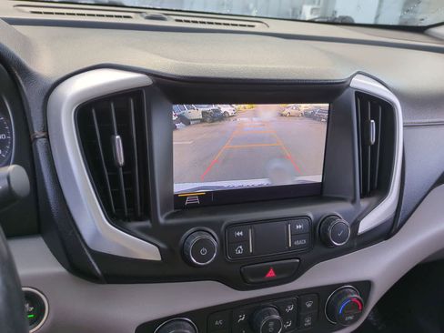 Used 2021 GMC Terrain SLT image 29