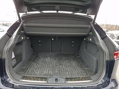 Used 2026 Jaguar F-PACE R-Dynamic S image 28