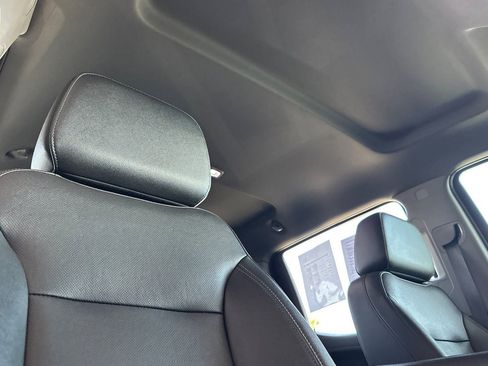 Used 2021 Chevrolet Silverado 1500 LTZ AWD/4WD image 13