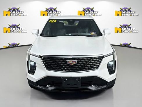 Used 2024 Cadillac XT4 Premium Luxury w/ Active Safety Package AWD/4WD image 2