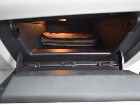 Used 2019 Jeep Cherokee Limited image 45