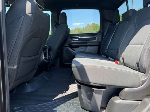 Used 2021 RAM 1500 Big Horn AWD/4WD image 11