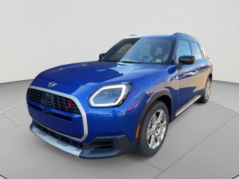 Certified 2025 MINI Cooper Countryman S w/ Comfort Package Max AWD/4WD image 4