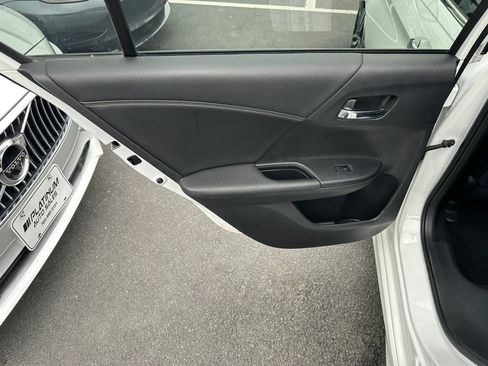 Used 2016 Honda Accord Sport image 20
