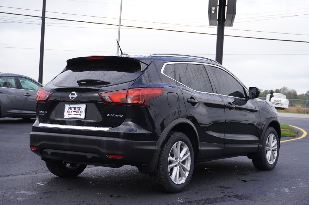 Used 2017 Nissan Rogue Sport SV AWD/4WD image 7