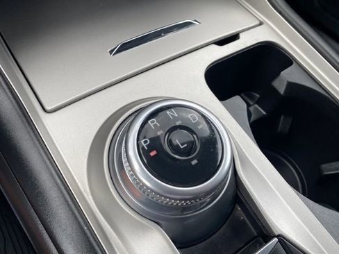 Used 2023 Ford Explorer XLT w/ Class IV Trailer Tow Package AWD/4WD image 26