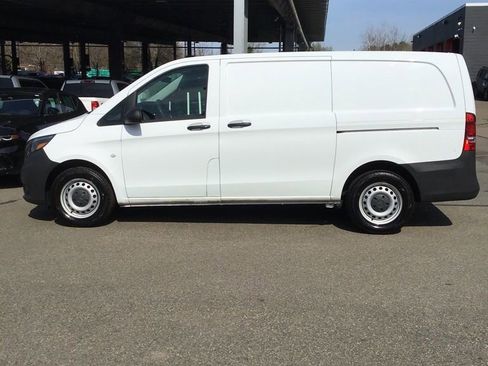 Used 2022 Mercedes-Benz Metris image 6