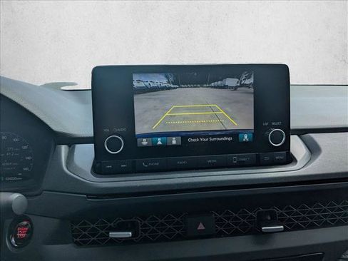 Used 2025 Honda Accord SE image 14