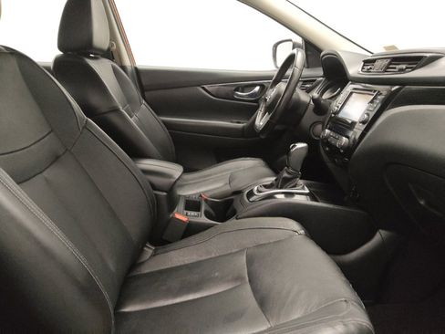 Used 2017 Nissan Rogue Sport SL w/ SL Premium Package image 21