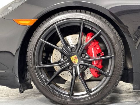 Certified 2018 Porsche 718 Cayman GTS image 30